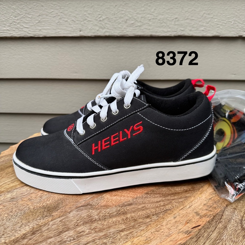 Heelys Pro 20 Black Red Canvas Roller Shoes Sneakers HE100757 Mens 9 / Womens 10